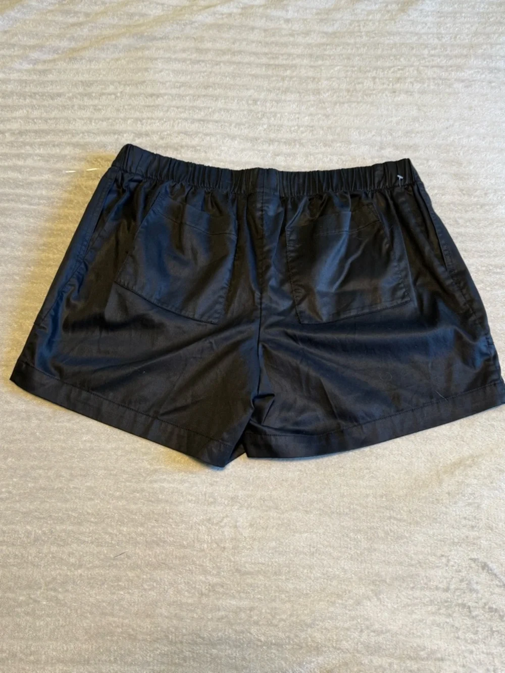 Isabel Maternity by Ingrid & Isabel Black Elastic Shorts Classic NWOT M - Picture 2 of 4